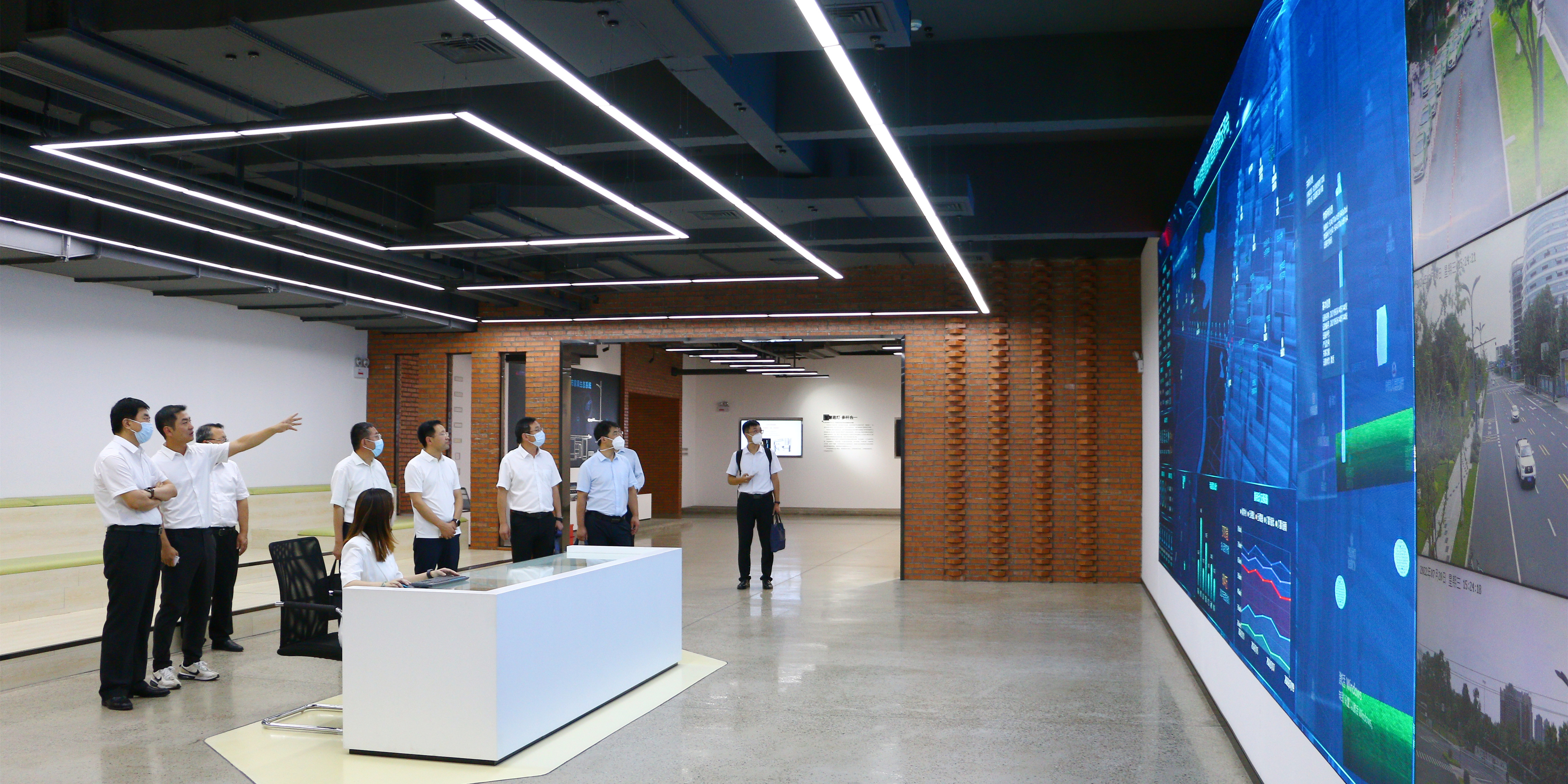 商河縣人民政府考察團(tuán)赴華體科技考察調(diào)研